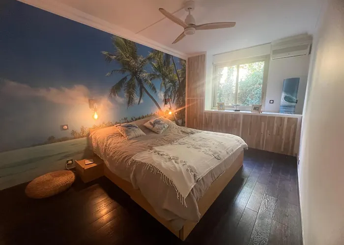 Appartement Nice Centre Vue Mer Avec Piscine Pour Famille, Couple D\'Amis Pas De Groupes De Jeunes Autorises