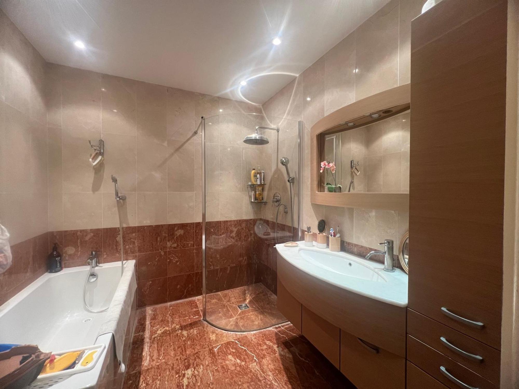 Apartment Centre Vue Avec Piscine Pour Famille, Couple D'amis Pas De Groupes De Jeunes Autorises *